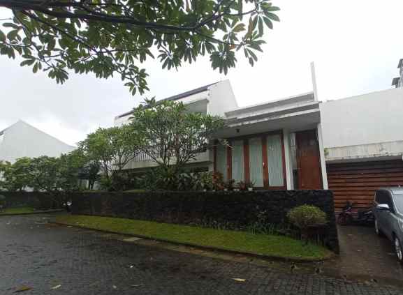 dijual rumah jalan kemang timur raya