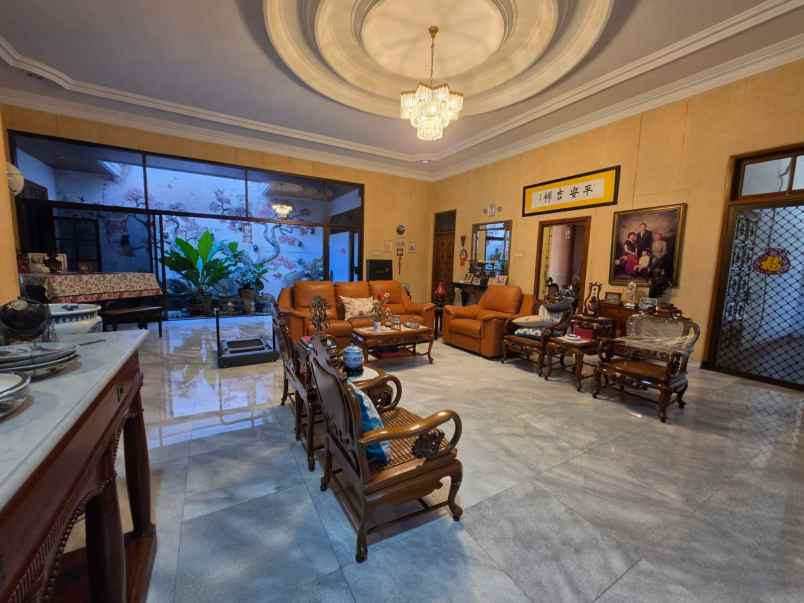 dijual rumah jalan m h thamrin