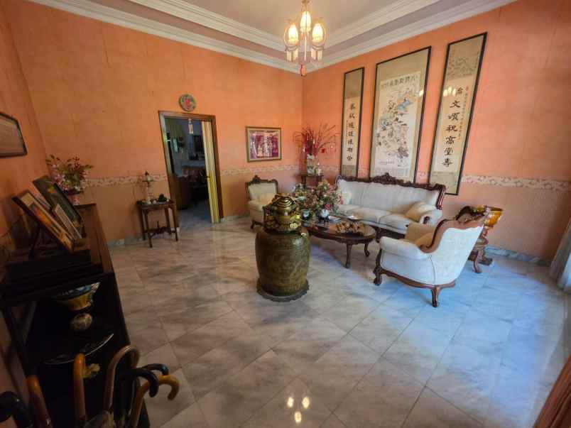dijual rumah jalan m h thamrin