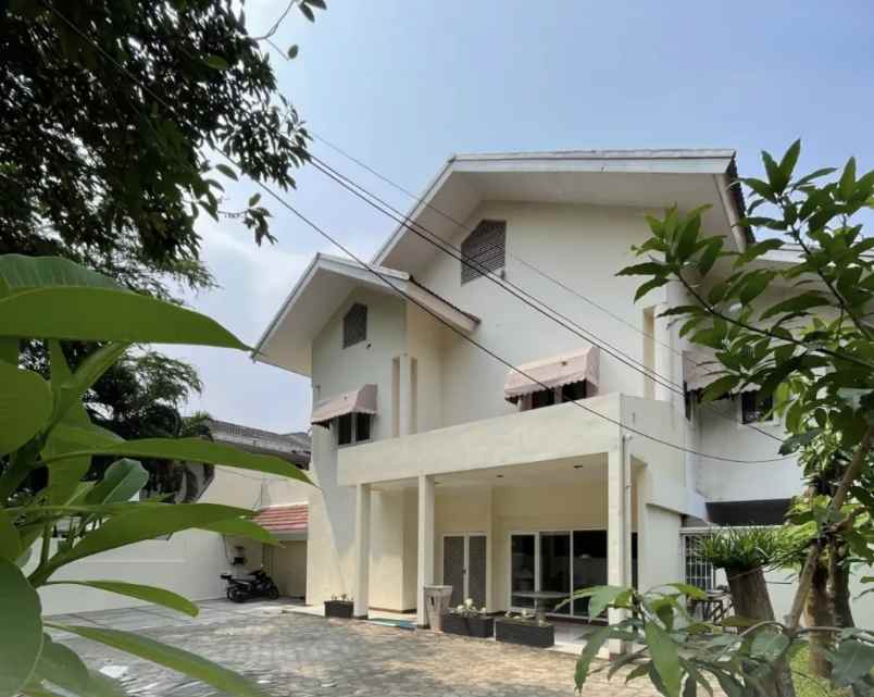 dijual rumah jalan rasamala