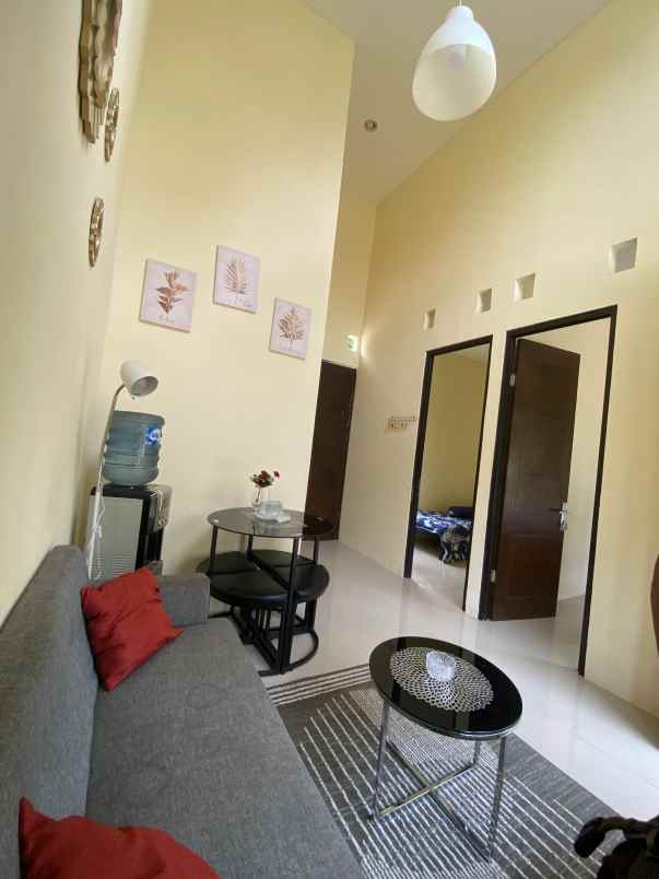 dijual rumah jalan raya kalisuren