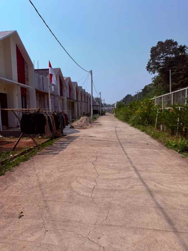 dijual rumah jalan raya kalisuren
