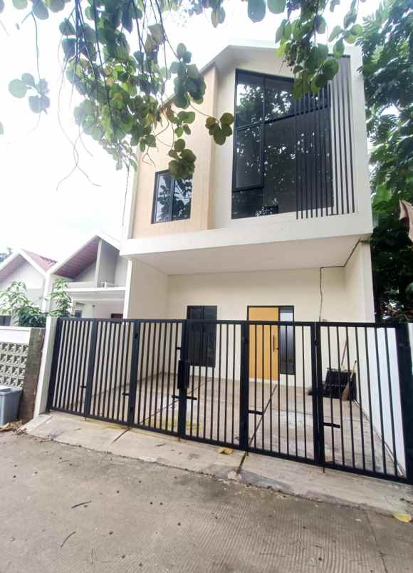 dijual rumah jalan raya komplek kesehatan