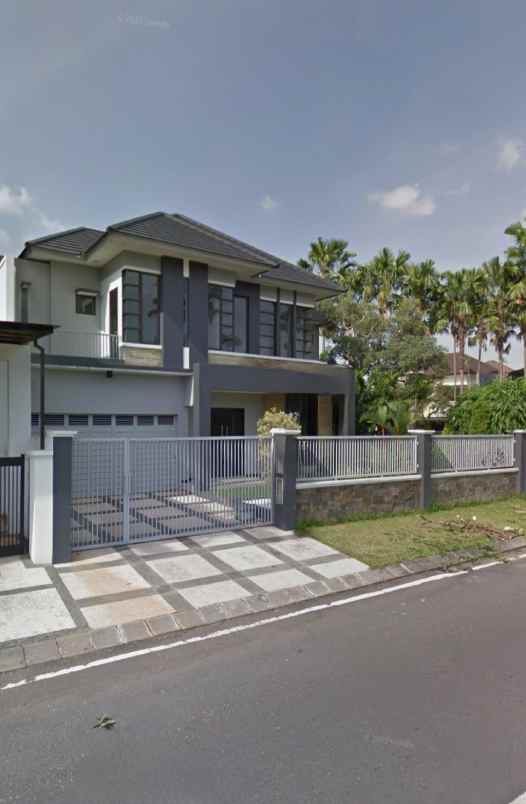 dijual rumah jalan royal residence