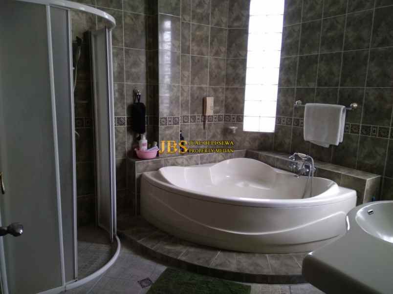 dijual rumah jalan s parman petisah hulu