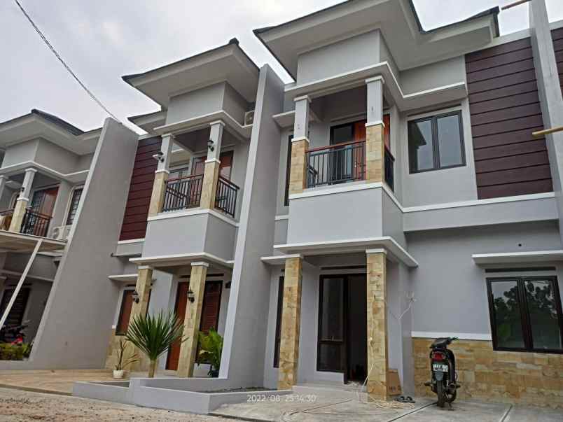 dijual rumah jalan salak