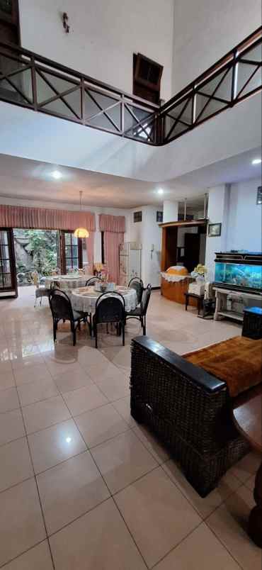 dijual rumah jalan simo gunung barat