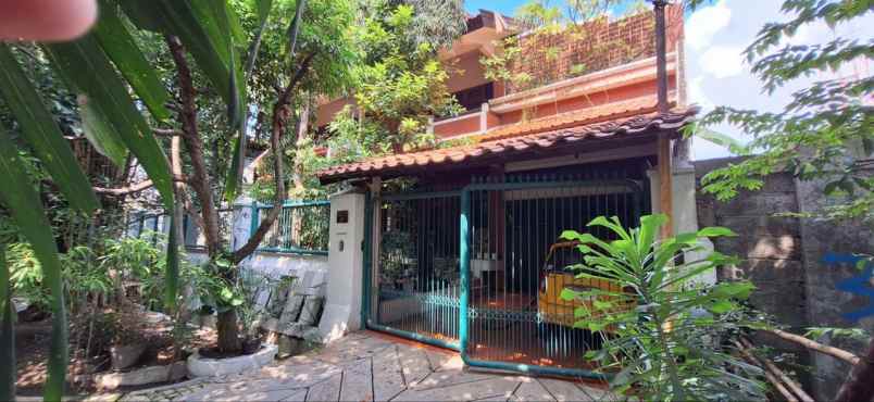 dijual rumah jalan simo gunung barat