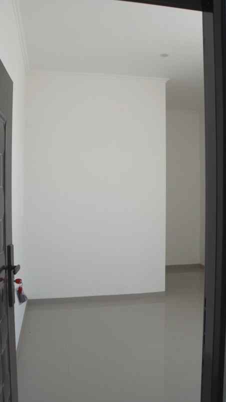 dijual rumah jalan somawinata cipageran