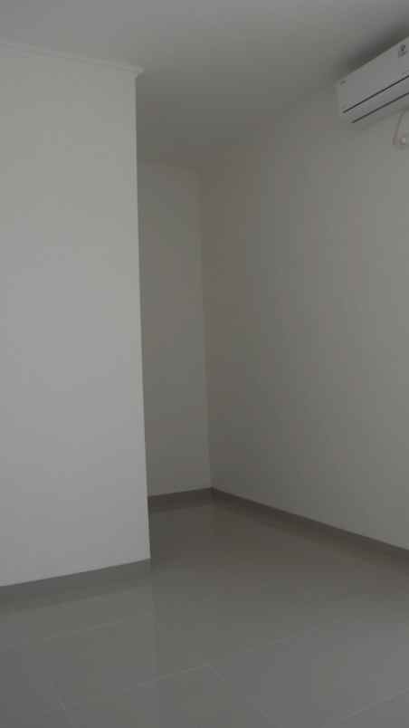 dijual rumah jalan somawinata cipageran