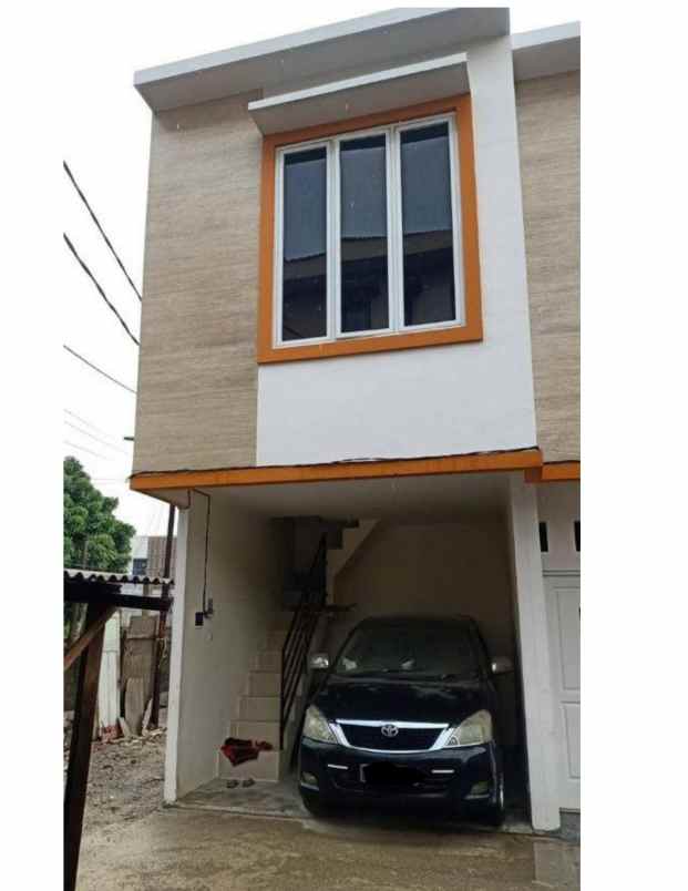 dijual rumah jalan utan kayu