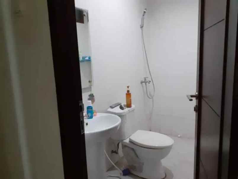 dijual rumah jatibening