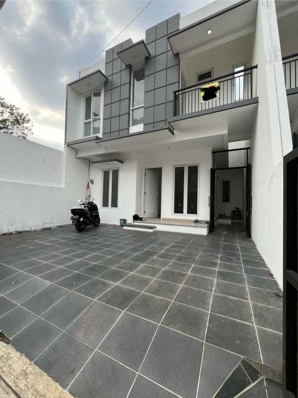 dijual rumah jatiwaringin pondok gede