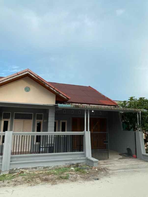 dijual rumah jl air hitam