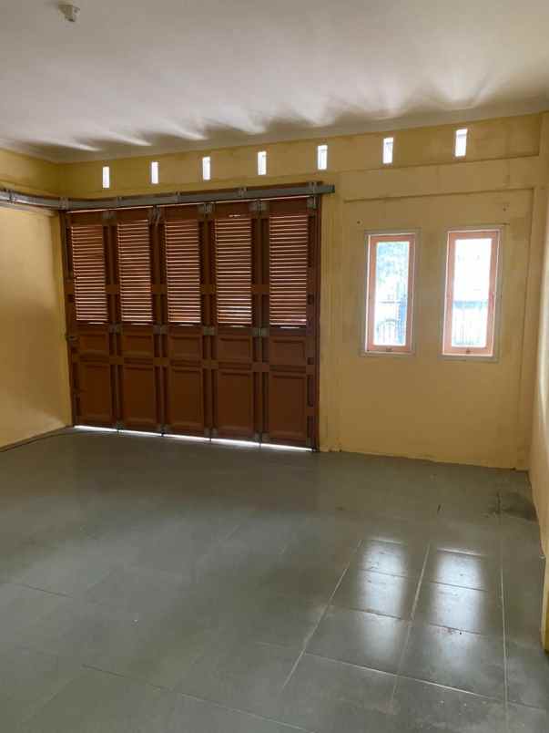 dijual rumah jl air hitam