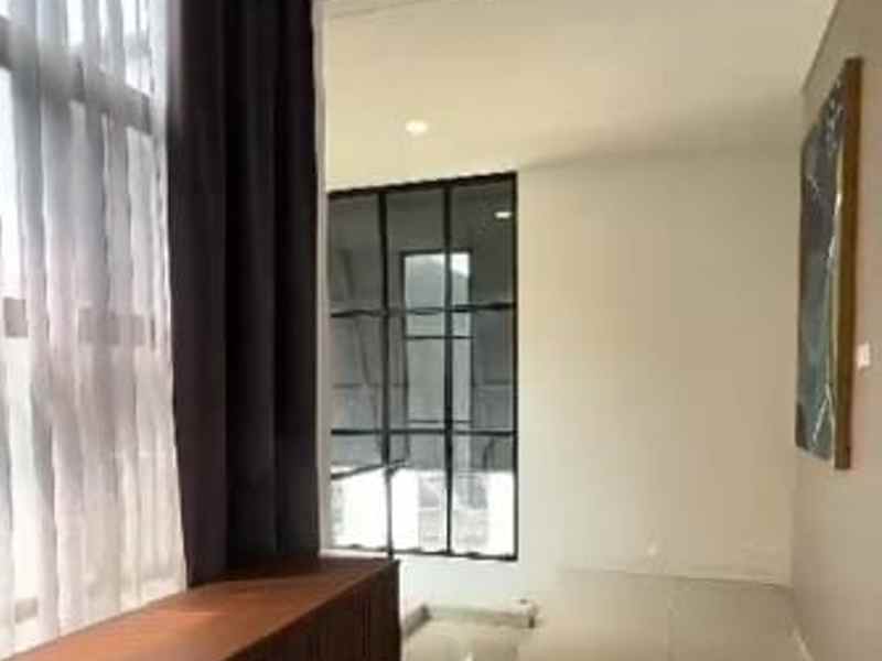 dijual rumah jl ampera