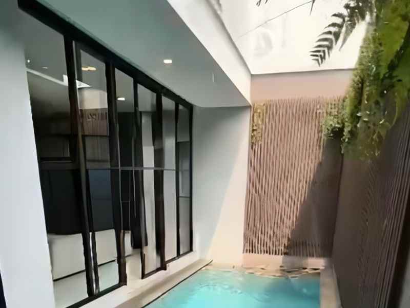 dijual rumah jl ampera