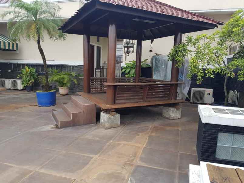 dijual rumah jl angsana raya