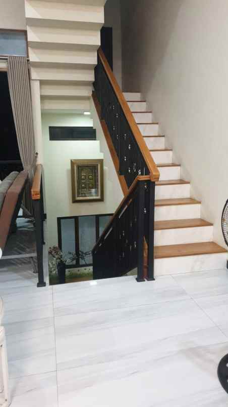 dijual rumah jl asysyafiiyah cilangkap