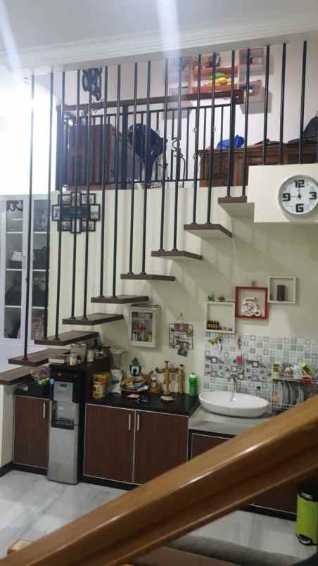 dijual rumah jl asysyafiiyah cilangkap