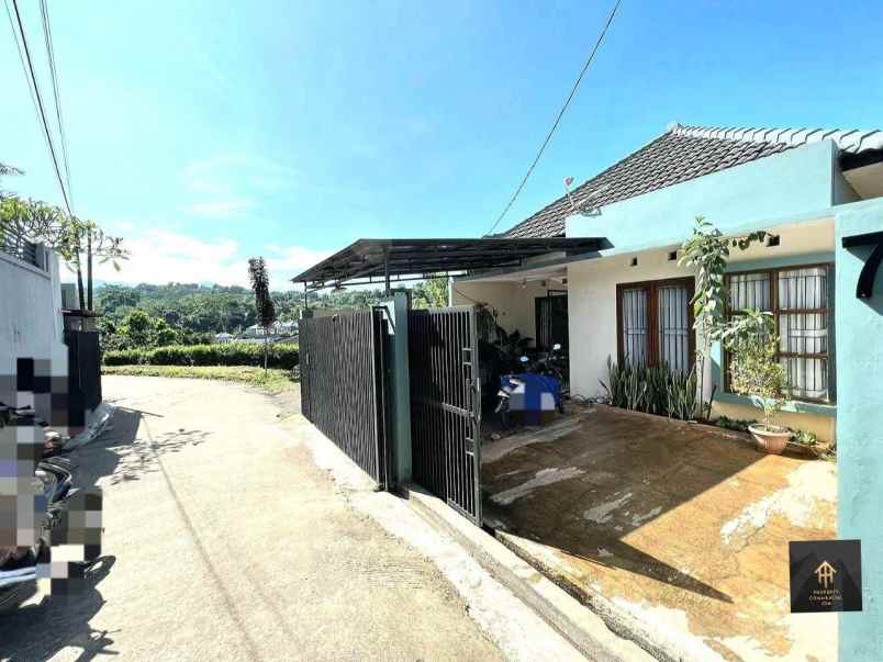 dijual rumah jl awiligar cikutra
