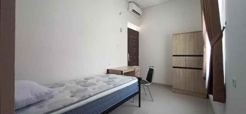 dijual rumah jl caringin jatinangor