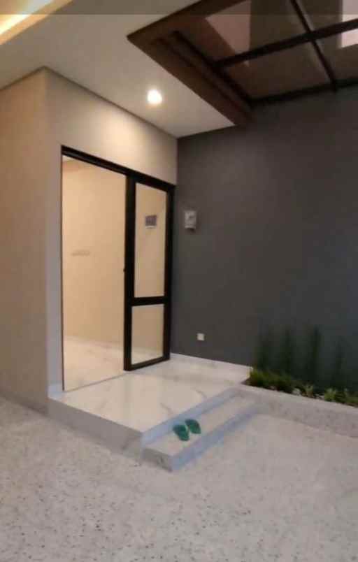 dijual rumah jl cisaranten kota bandung