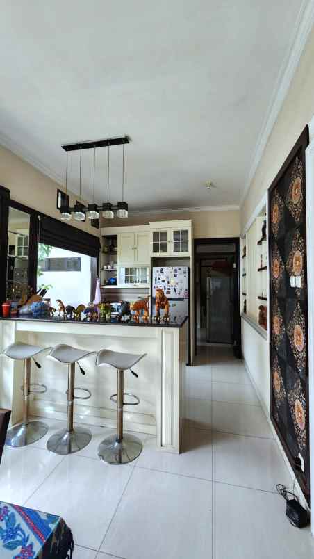 dijual rumah jl citarum dk gedung sate