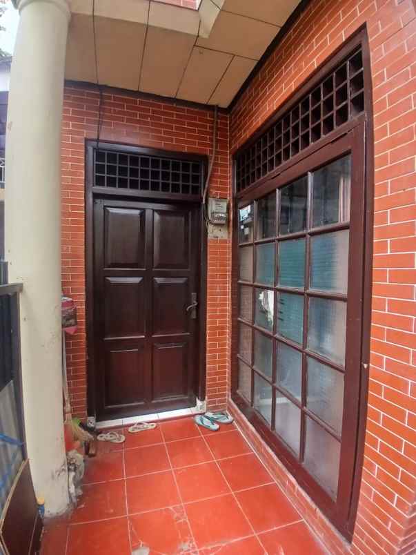 dijual rumah jl dago barat belakang