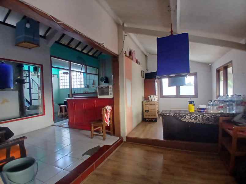 dijual rumah jl dago barat belakang