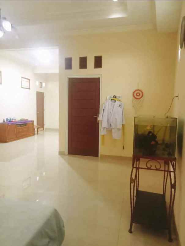 dijual rumah jl dukuh jatiasih kota bekasi