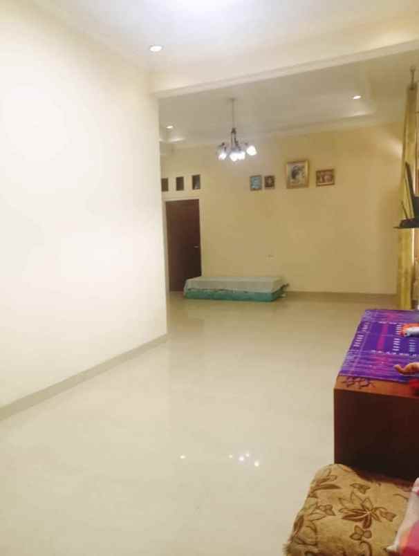 dijual rumah jl dukuh jatiasih kota bekasi