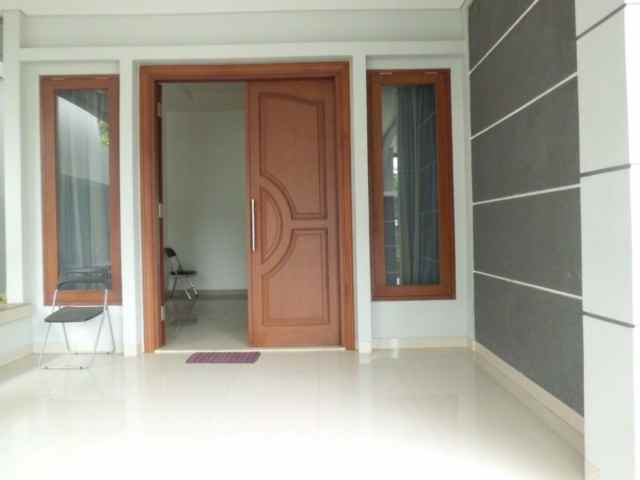 dijual rumah jl gaharu