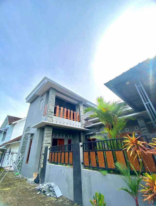 dijual rumah jl godean km 10