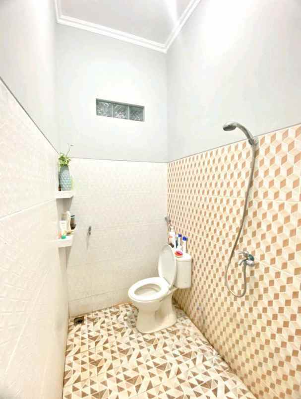 dijual rumah jl godean km 10