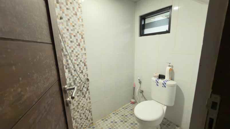 dijual rumah jl godean km 9