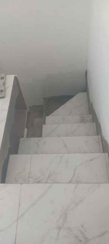 dijual rumah jl hj sadi 2 no 2005 paku