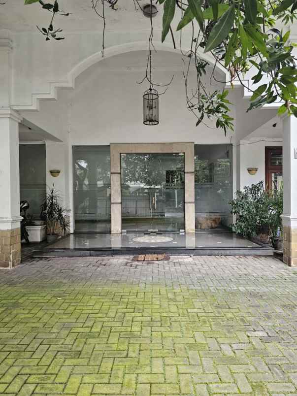 dijual rumah jl hos cokro aminoto