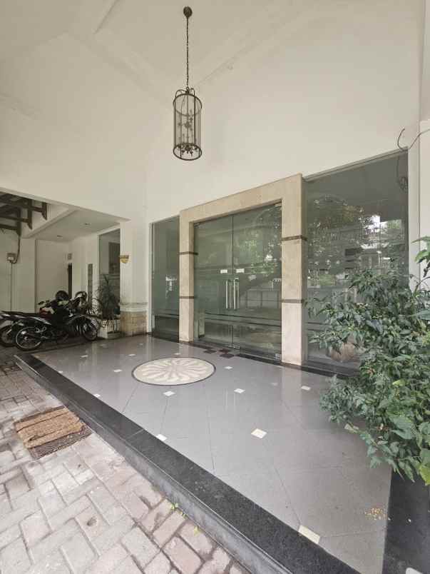 dijual rumah jl hos cokro aminoto