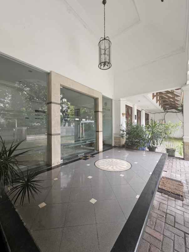 dijual rumah jl hos cokro aminoto