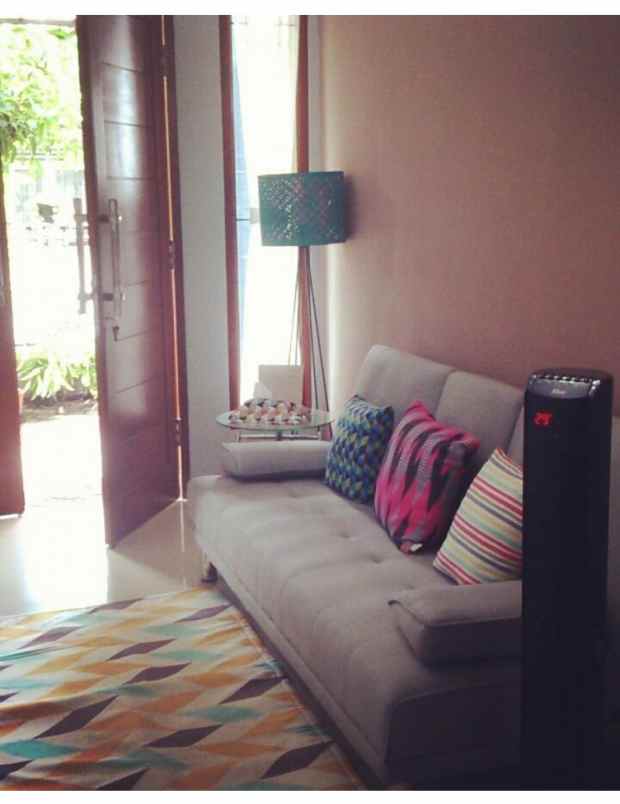 dijual rumah jl jatikramat indah ii