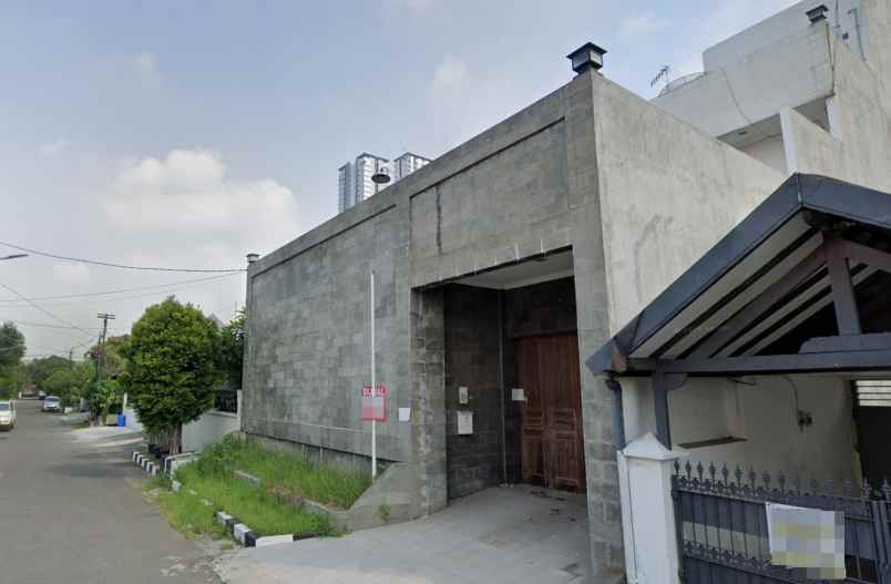 dijual rumah jl jemur andayani jemur