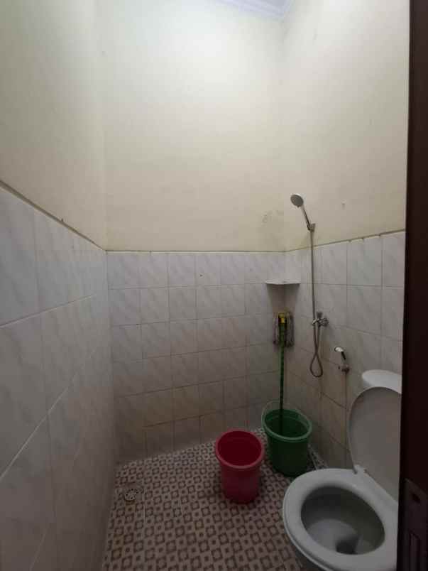 dijual rumah jl kaliurang km 6