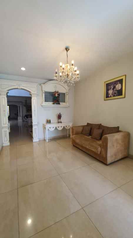 dijual rumah jl kartini