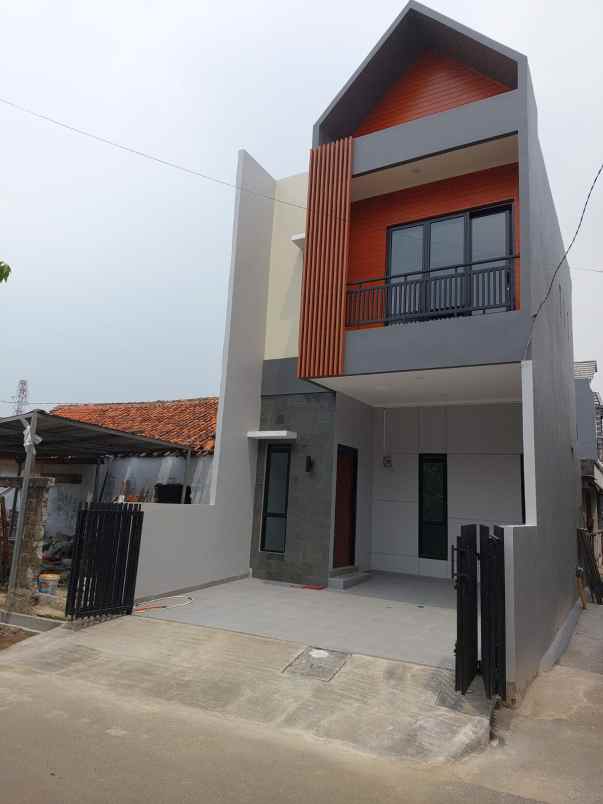 Rumah Dijual Baru Dalam Komplek Pondok Kelapa Jakarta Timur