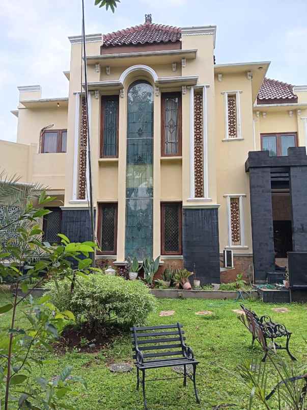 Rumah Super Mewah Fasilitas Lengkap Di Komplek Pondok Kelapa Jakarta