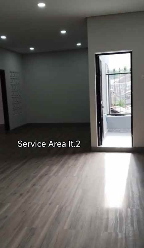 dijual rumah jl kebayoran lama