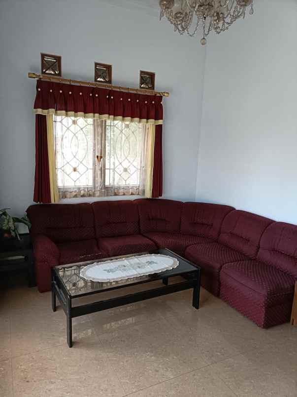 dijual rumah jl kecubung no 28