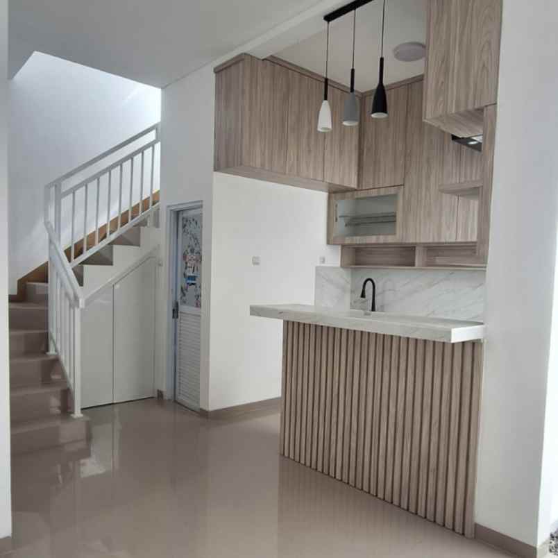 dijual rumah jl kendedes purwosari