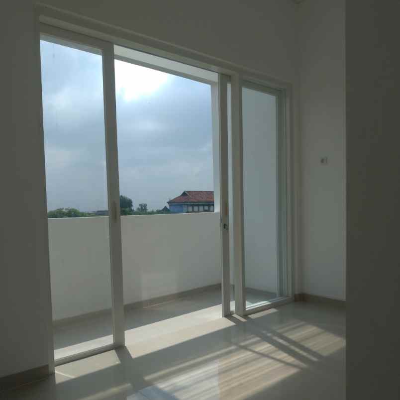 dijual rumah jl kendedes purwosari